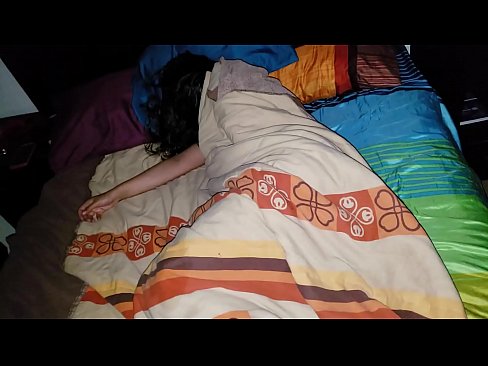 ❤️ UStepson ethuka umama wakhe omncinci ngoxa elele. Isondo kwi-xh.pornoxlxx.ru ❤